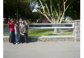 เยี่ยมนักเรียน Avonside Girls High School - Christchurch