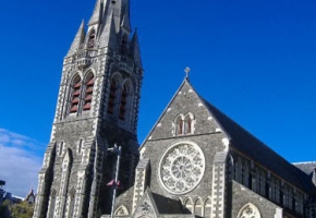 Cathedral Square เอกลักษณ์ของ Christchurch