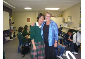 น้องเกด กับ Mrs Stone - Dean of International Student